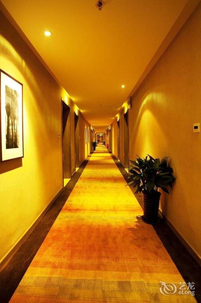 Heyi Hotel Hefei Changjiang Middle Road Exterior foto